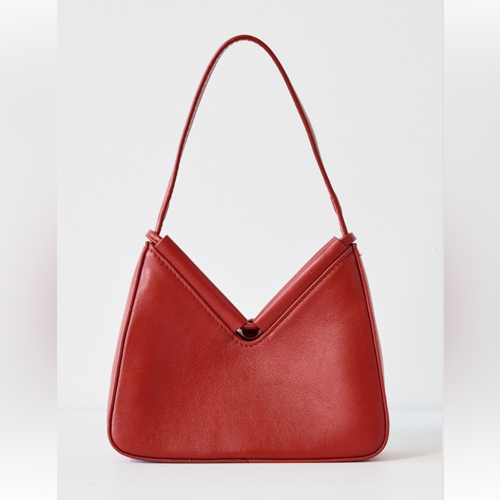 NWOT Reformation Mini Chiara Shoulder Bag *Sold out everywhere* - Picture 2 of 8
